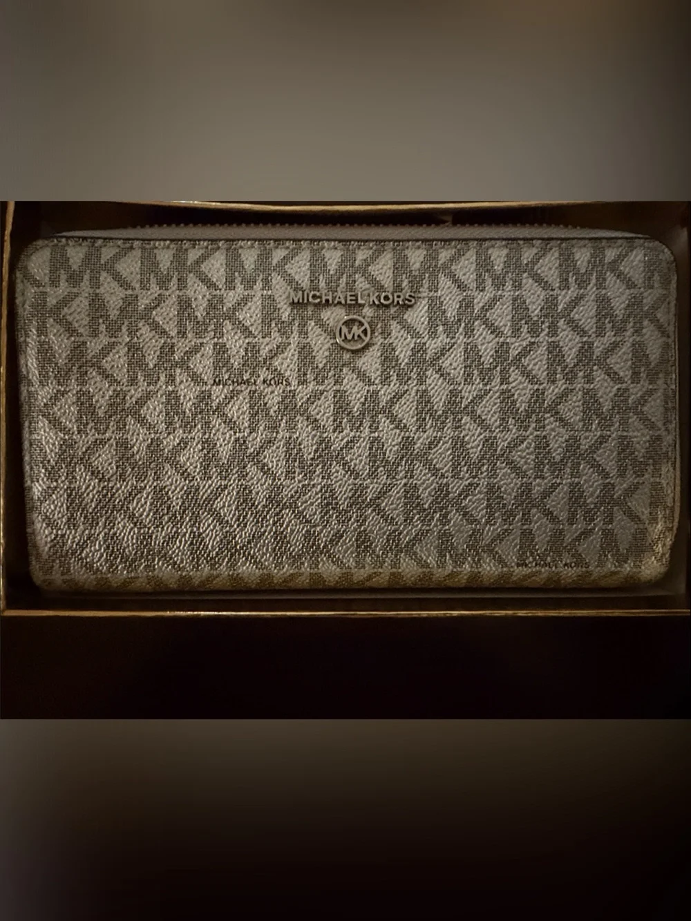 Michael Kors Silver Signature MK Zip Wallet
